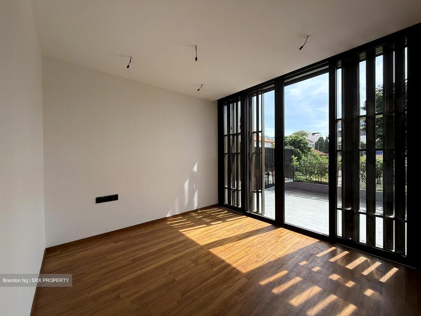 Glasgow Road (D19), Terrace #605441881